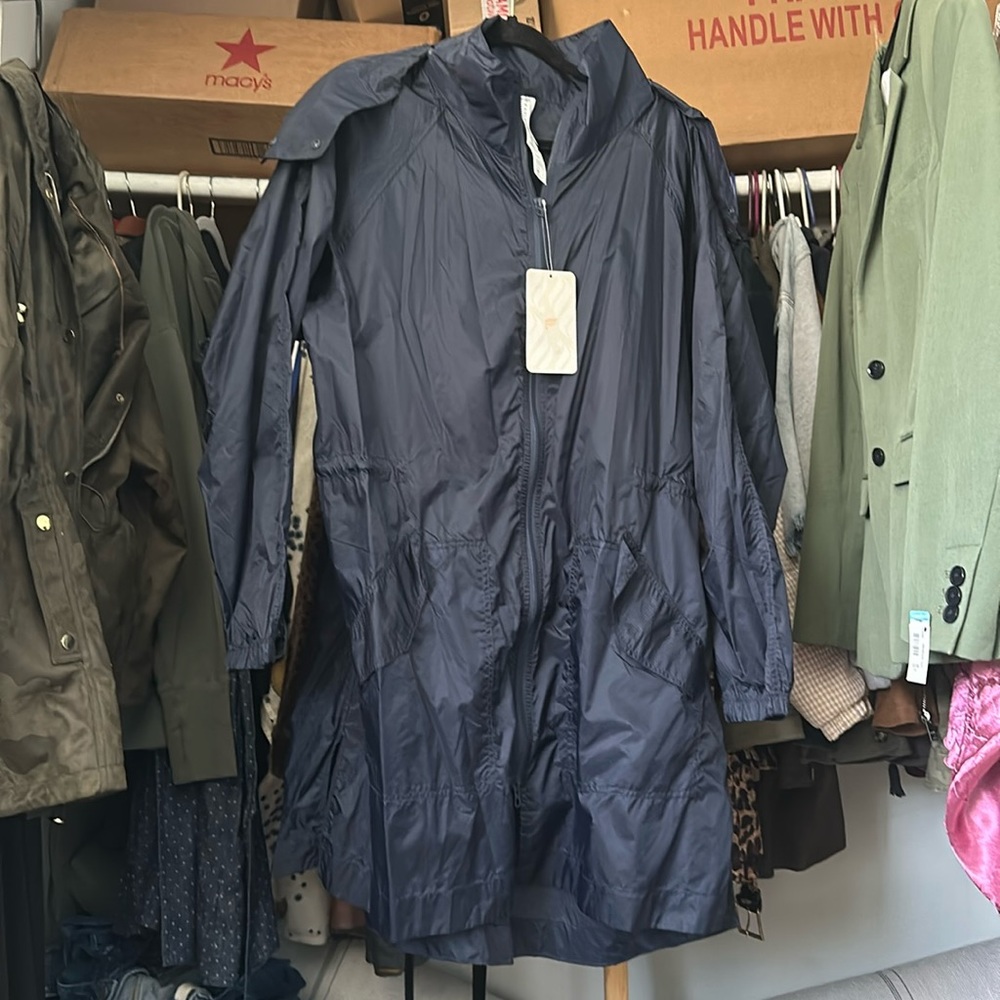 Fabletics navy blue woven jacket, windbreaker size 1X